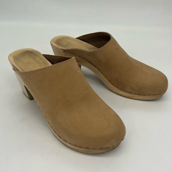 Sven original clogs women’s size 40 (9), tan suede, tall heel - Picture 2 of 7